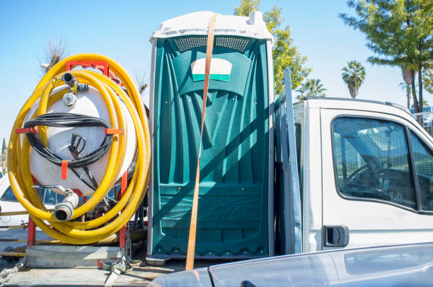Best Luxury portable toilet rental  in Shiner, TX