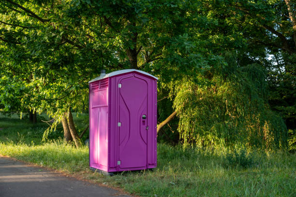 Best Portable bathroom rental  in Shiner, TX