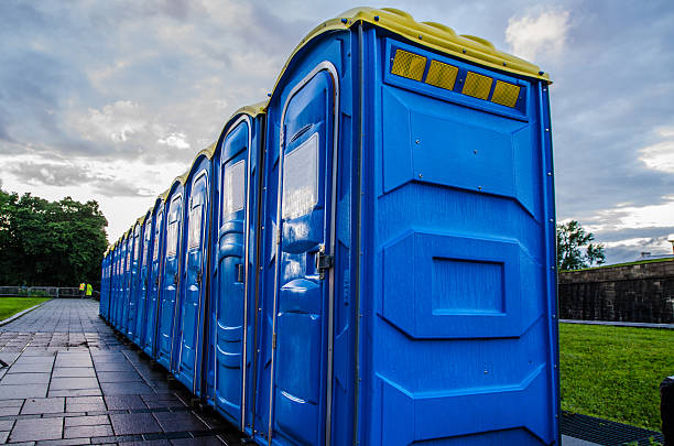 Portable Toilet Options We Offer in Shiner, TX